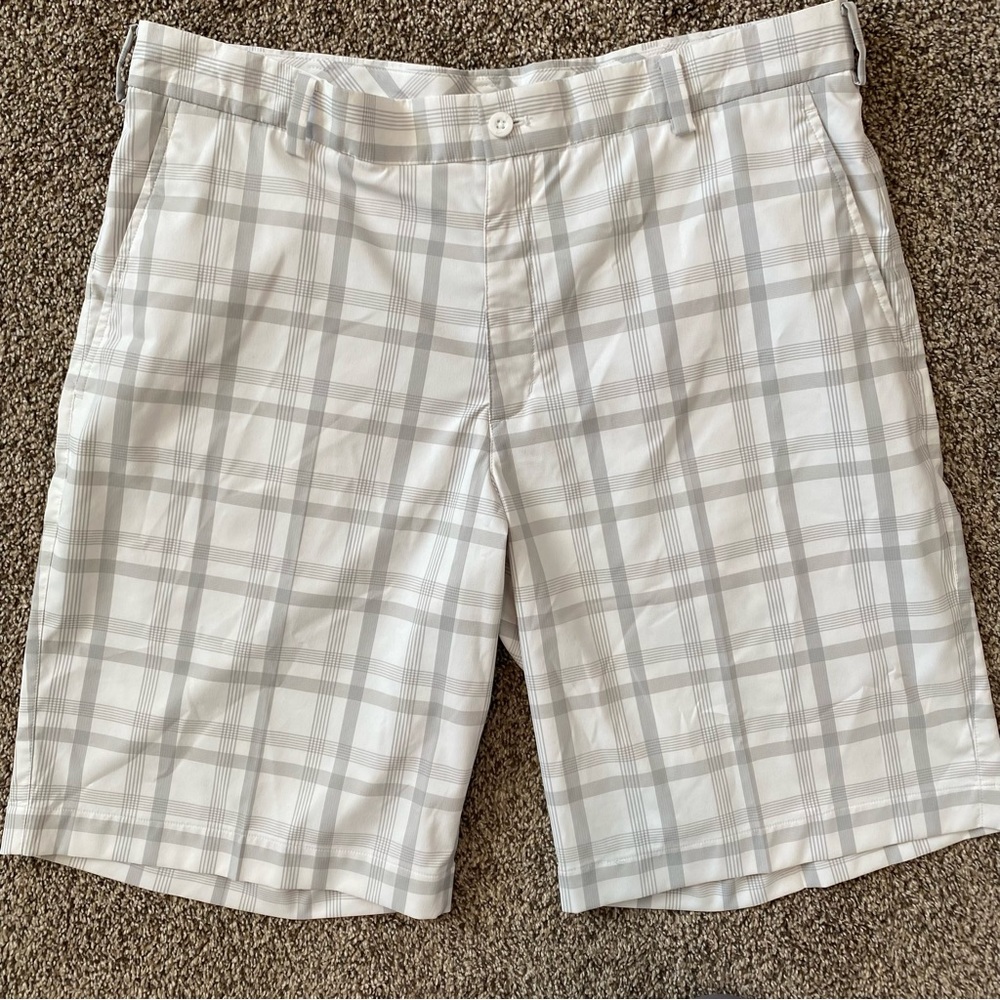 Men’s Nike Dri-Fit Golf Shorts Performance Standard Fit Light Grey Plaid Size 36